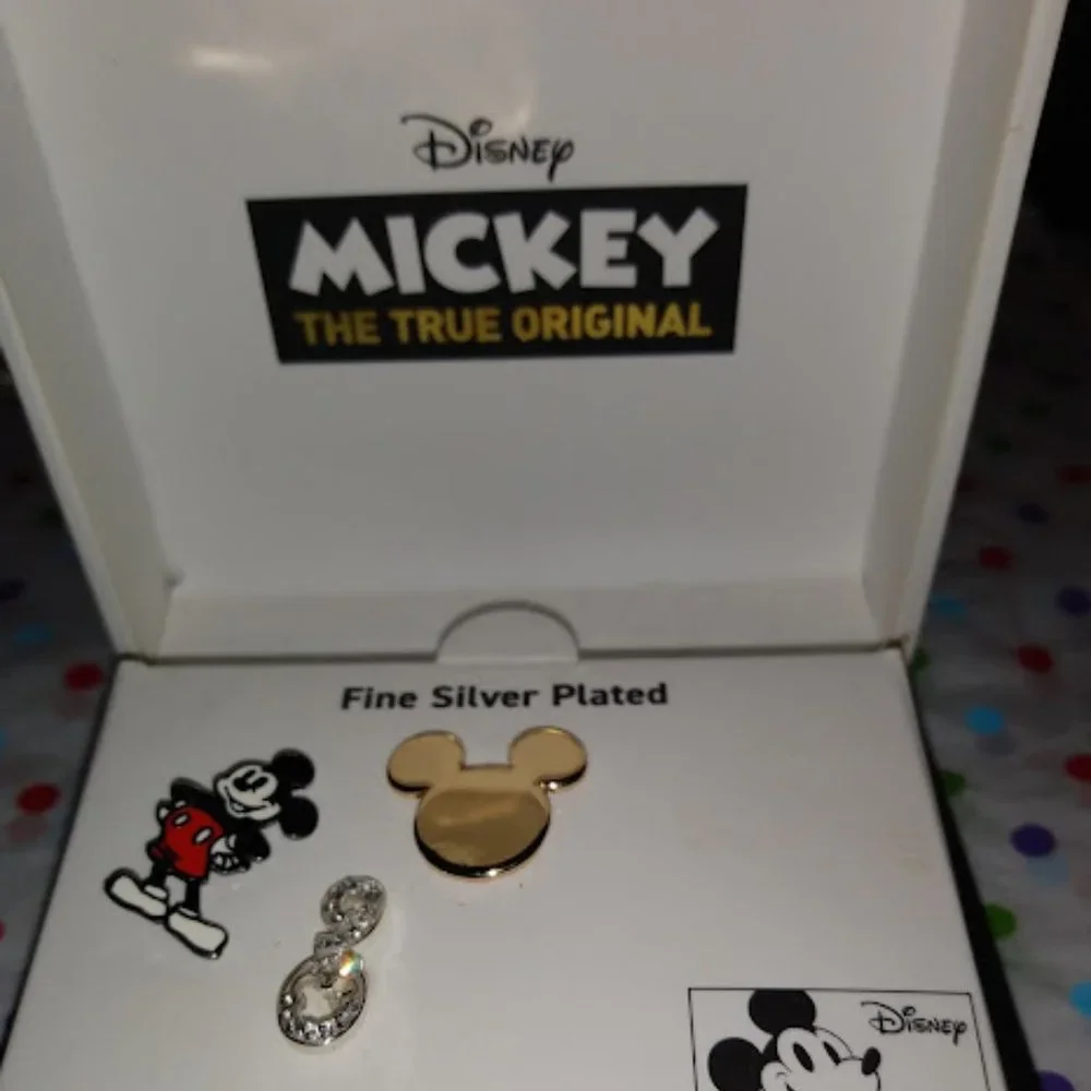 DISNEY MICKEY MOUSE 90 YR ANNIVERSARY COLLECTIBLE 3pc PIN SET**NEW! - Picture 3 of 5